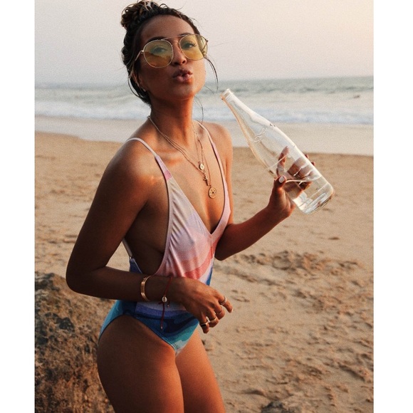 🔥🔥BILLABONG - TRIP ONE PIECE🔥🔥 - Picture 2 of 6